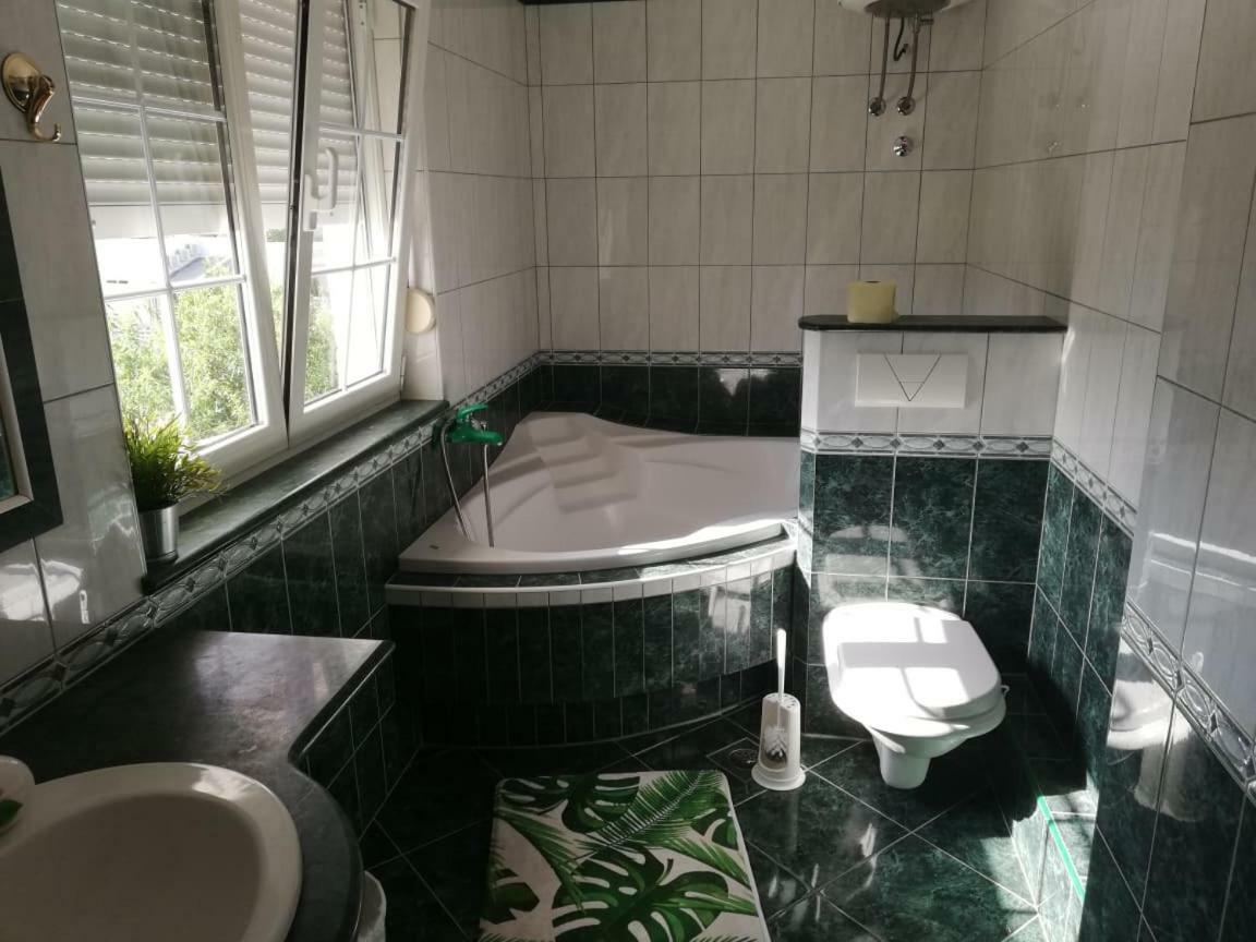 Pacho Apartment Baska Voda Luaran gambar